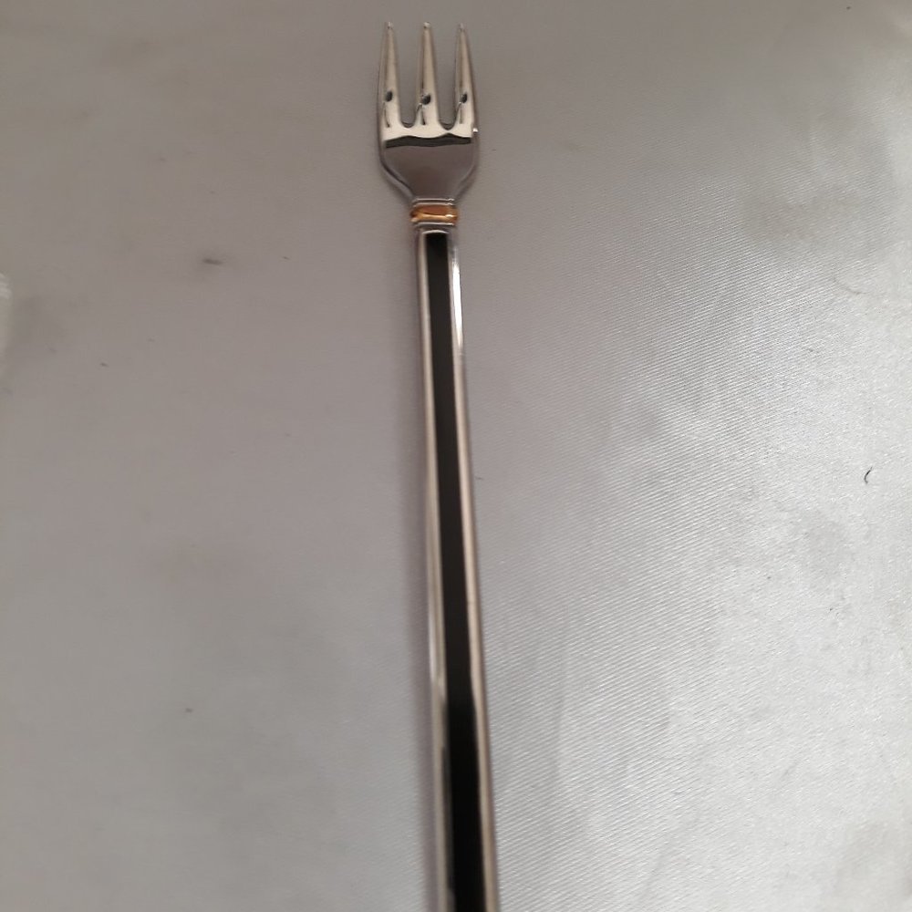 Oneida Midnight Set of 4 Seafood Forks